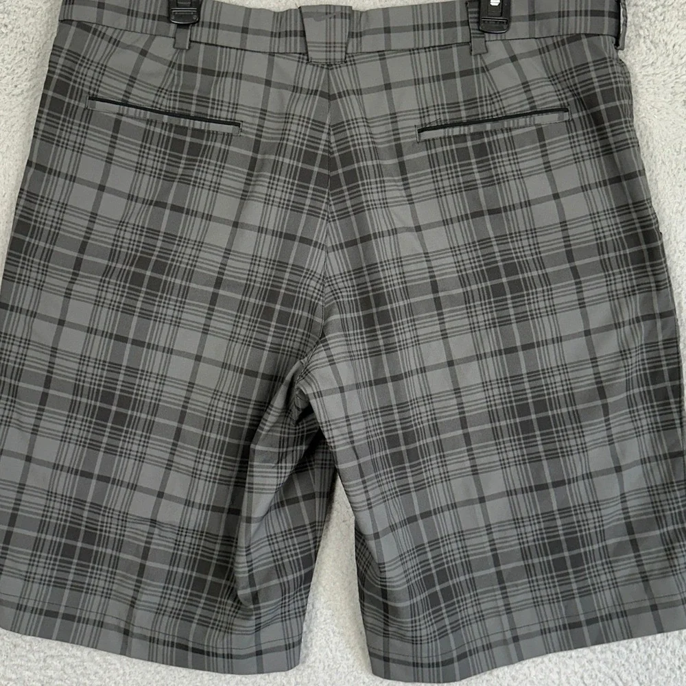 Nike Golf Shorts Mens 38 Grey Black Plaid Dri-Fit Tour Performance Chino Stretch